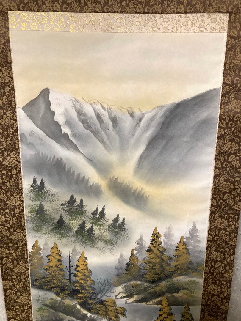 美品 春川先生 彩色山水園 掛軸 木箱付き