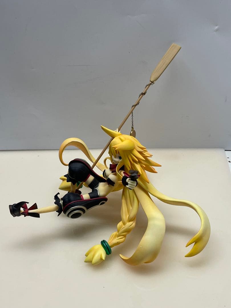 魔女と百騎兵 沼の魔女 メタリカ 1/8 フィギュア