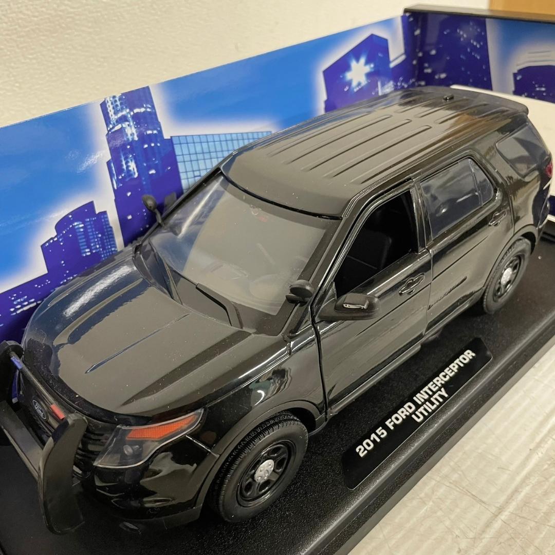 モーターマックス 2015 FORD 1/18 ミニカー Y0964
