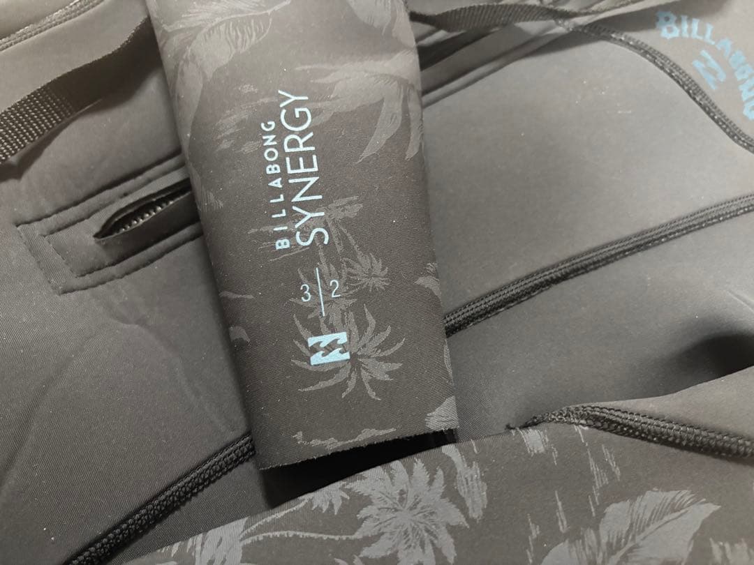 ★送料無料★お洒落　ビラボン　フルスーツ　ウエットスーツ　サーフィン　可愛い