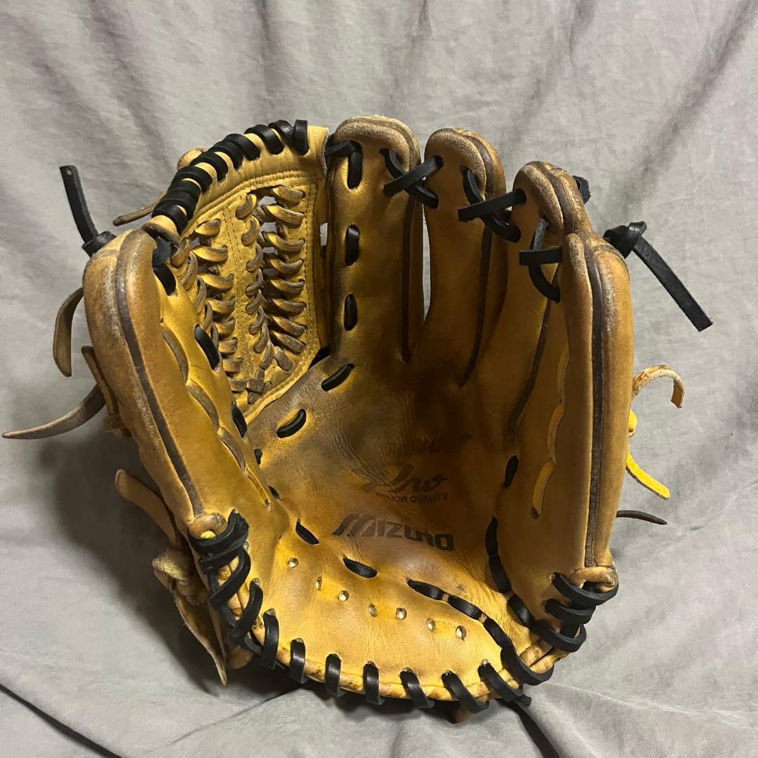 ミズノプロ　硬式内野手用グラブ