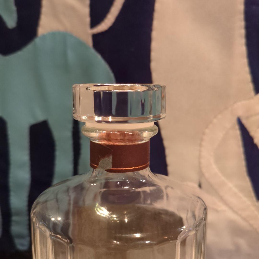 サントリーウイスキー響21年空き瓶箱無×２本と山崎12年空き瓶箱無×１本セット。