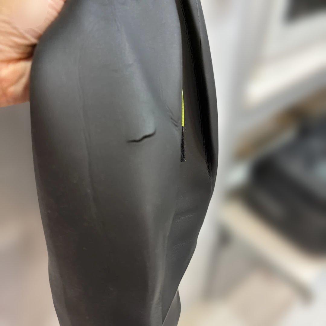 トライアスロンウェットスーツ