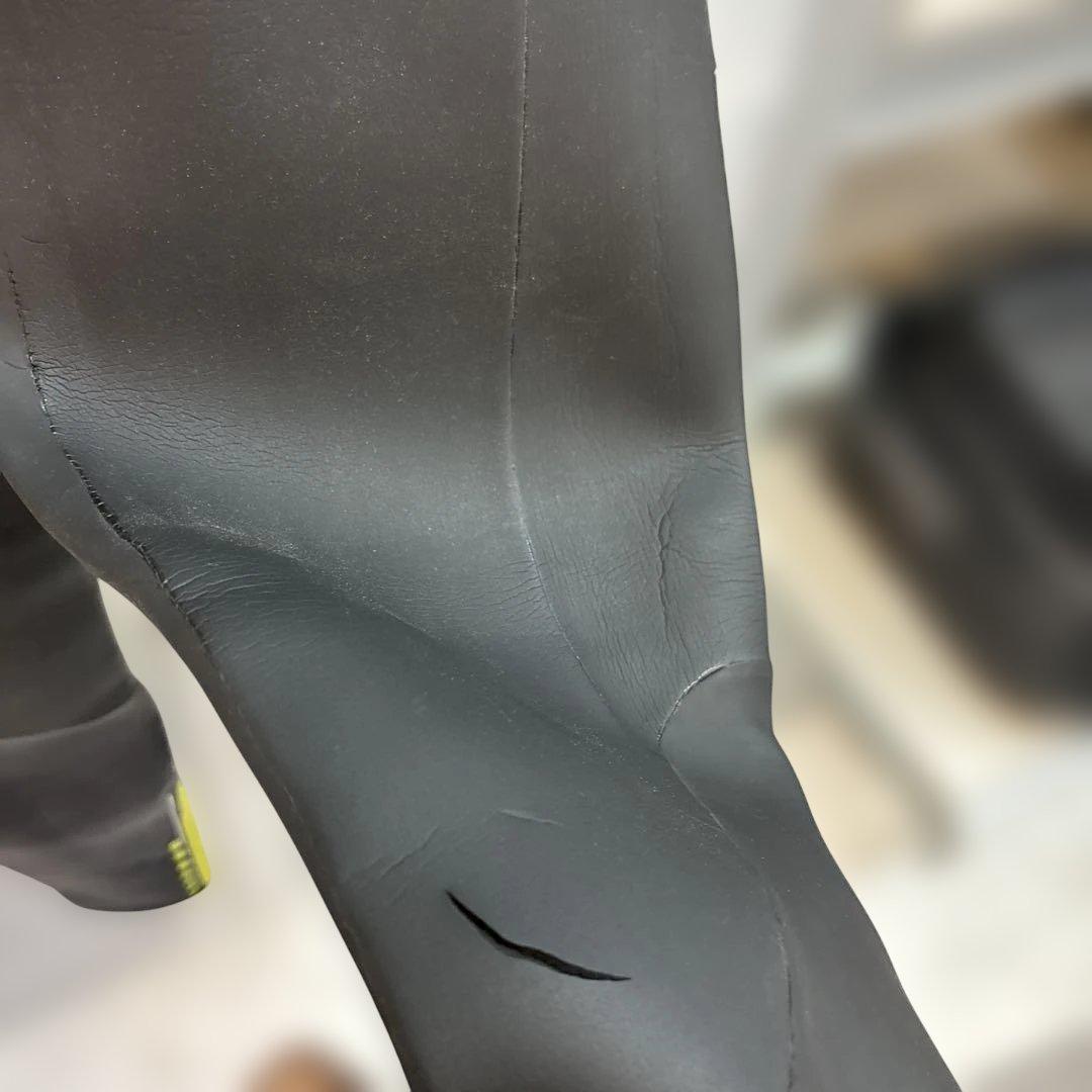 トライアスロンウェットスーツ