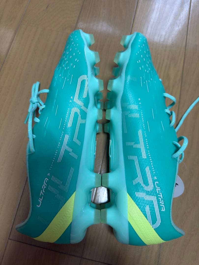 【新品】サッカー　プーマ　スパイク　26.5㎝