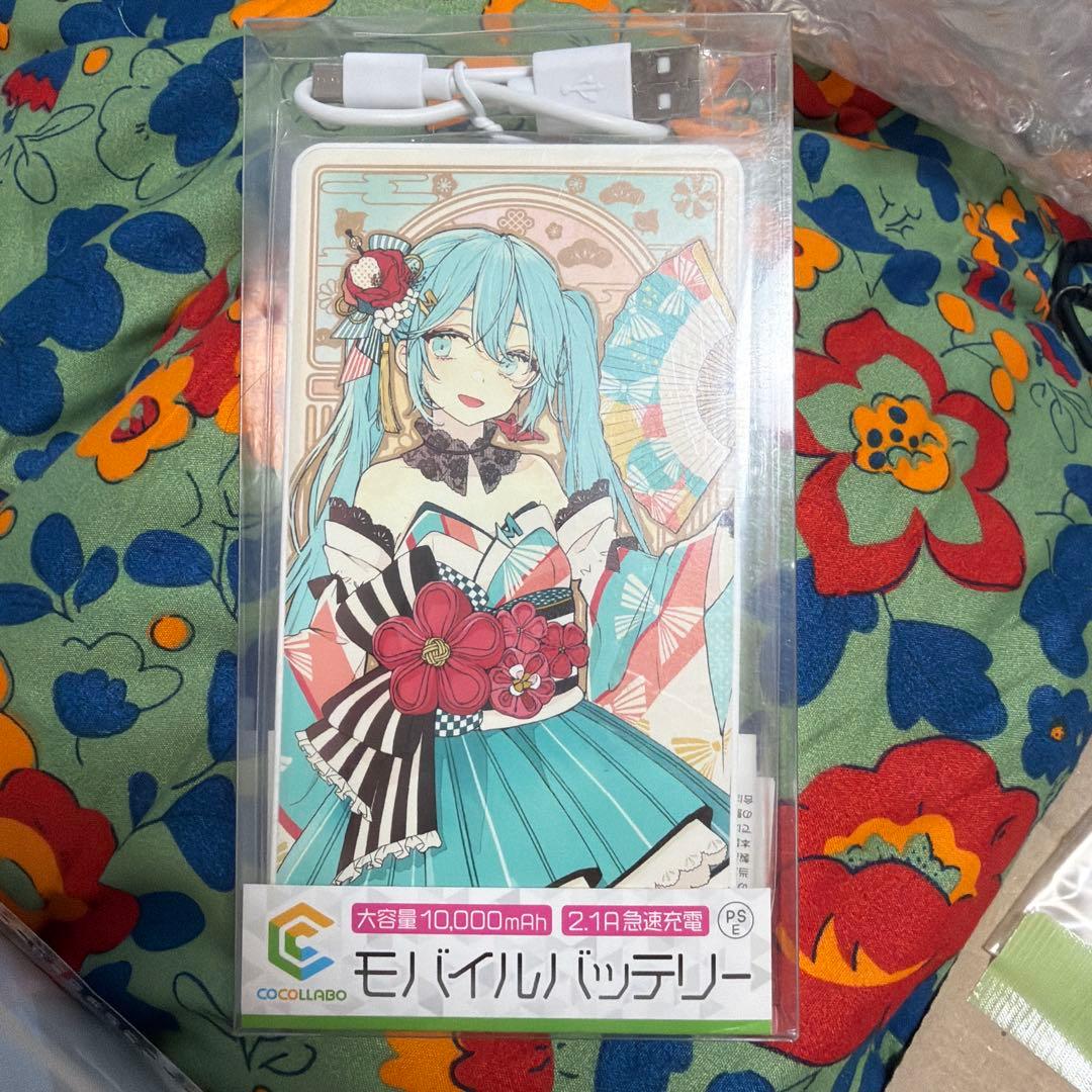 初音ミク モバイルバッテリー 39culture 2020 World 赤倉