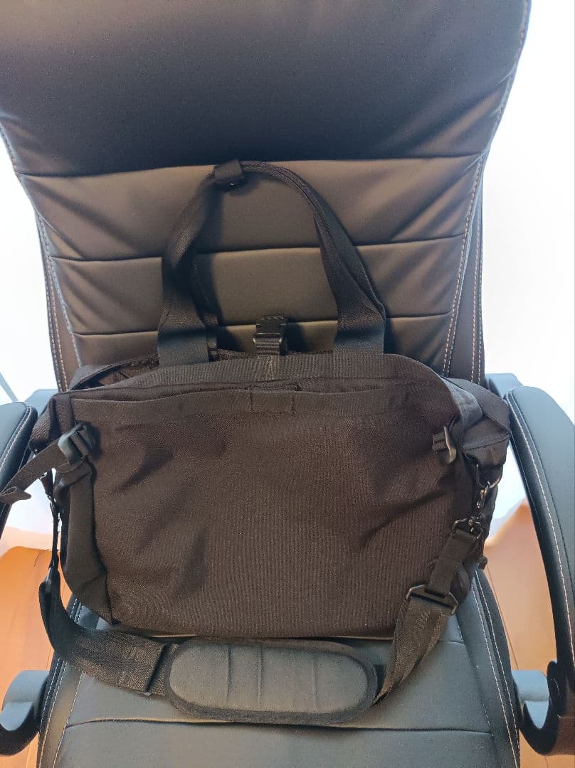 ブリーフィングバッグ