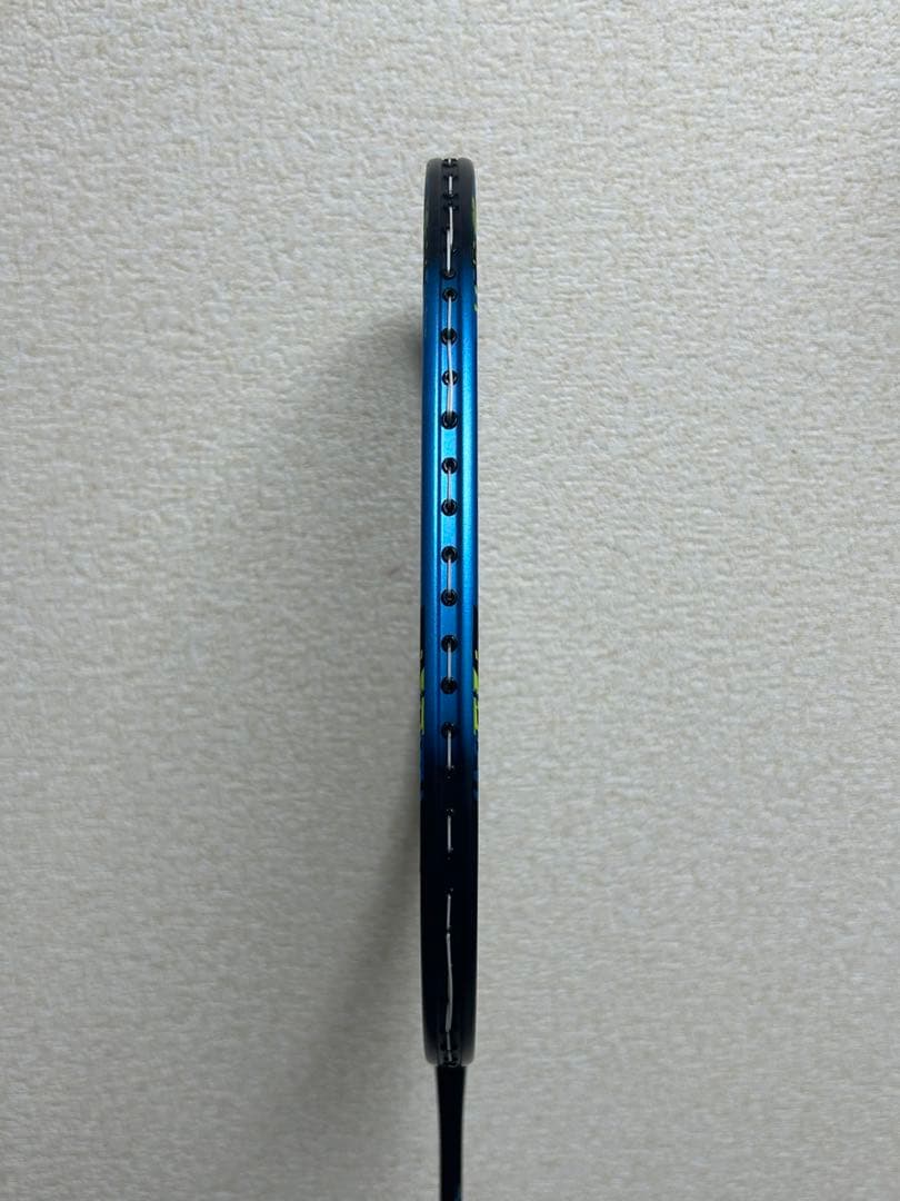 ヨネックスナノフレア700