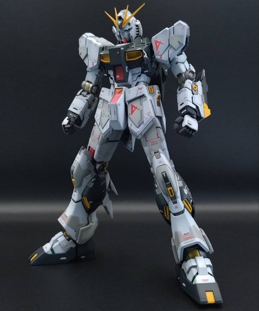 ガンプラ　完成品　MG1/100 νガンダムver.ka