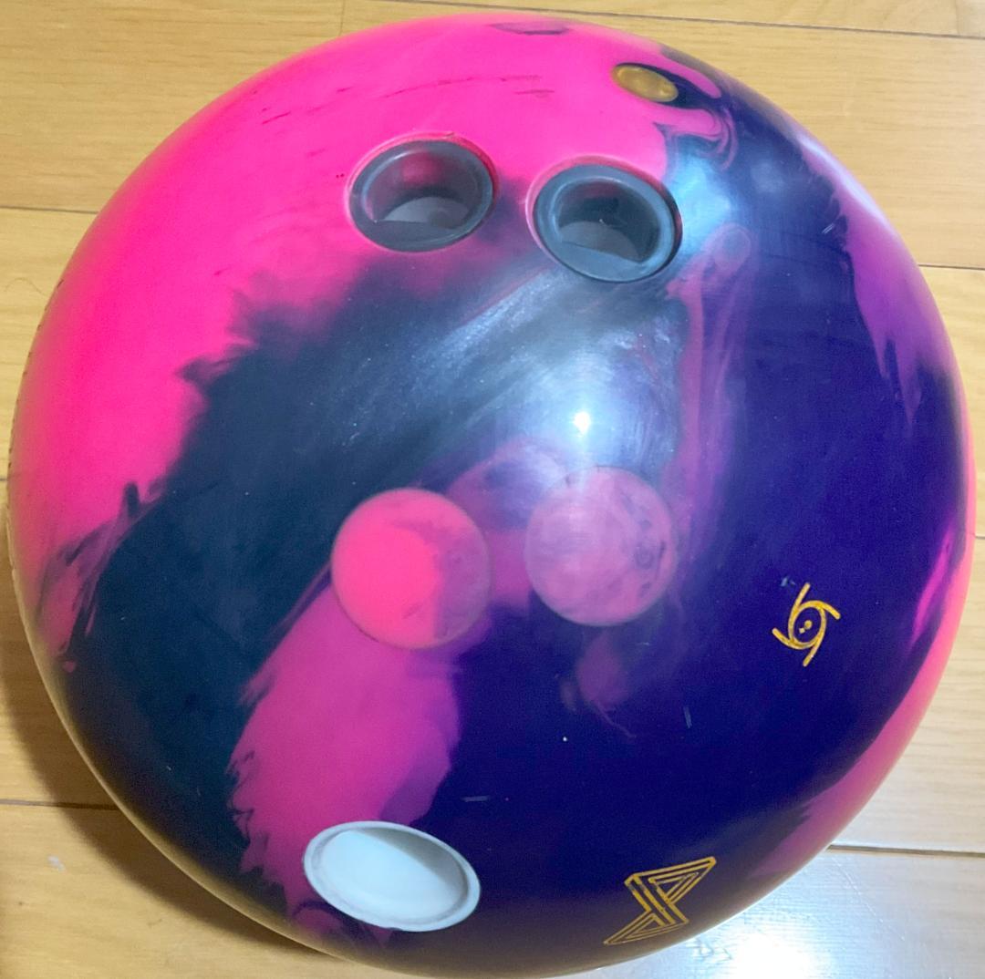 【けいこさん】ボウリングボール