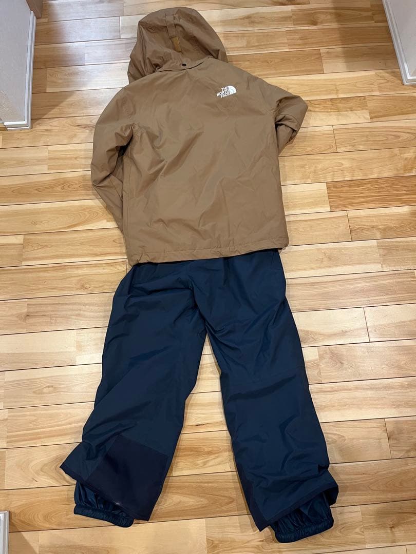 【美品】140cm ノースフェイス　スキーウェア　上下セット　子供　ジュニア