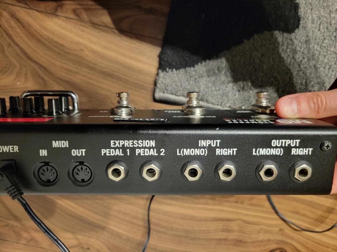 ギター Line6 / M9 Stompbox Modeler