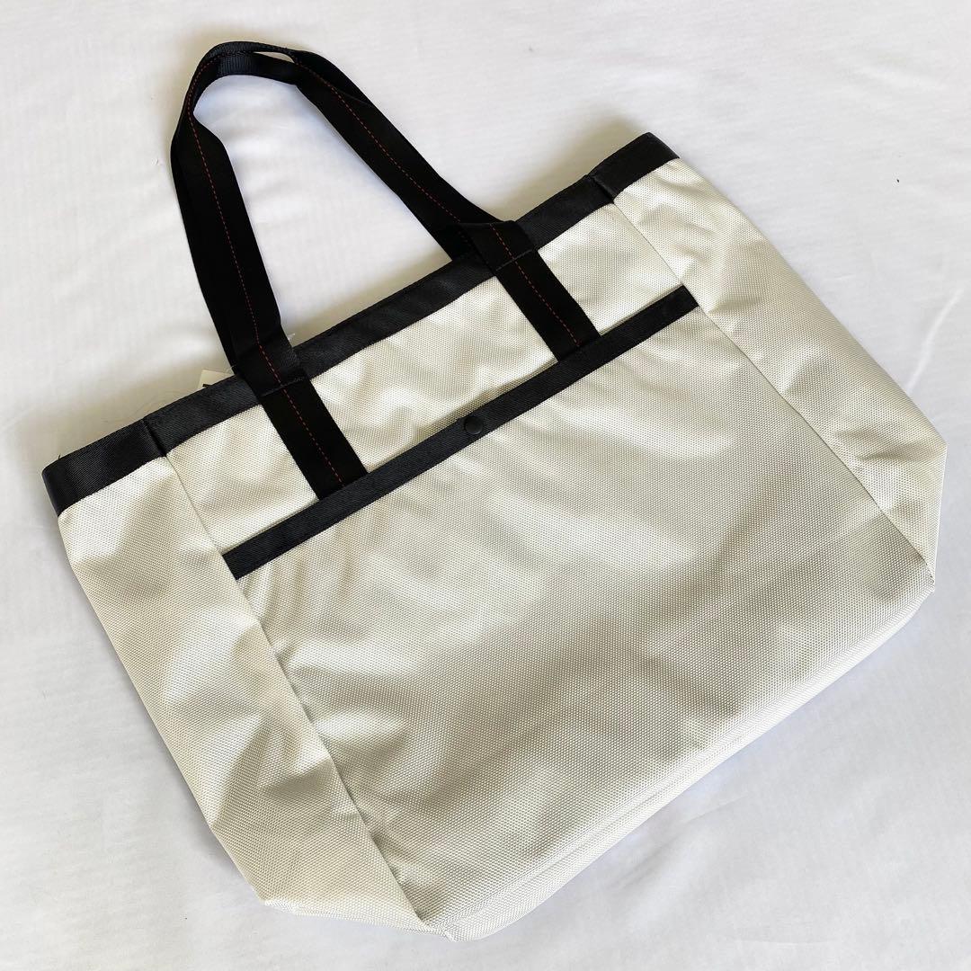 【新品】Psycho Bunny　ロッカーバッグ　トートバッグ　フラッグロゴ　白