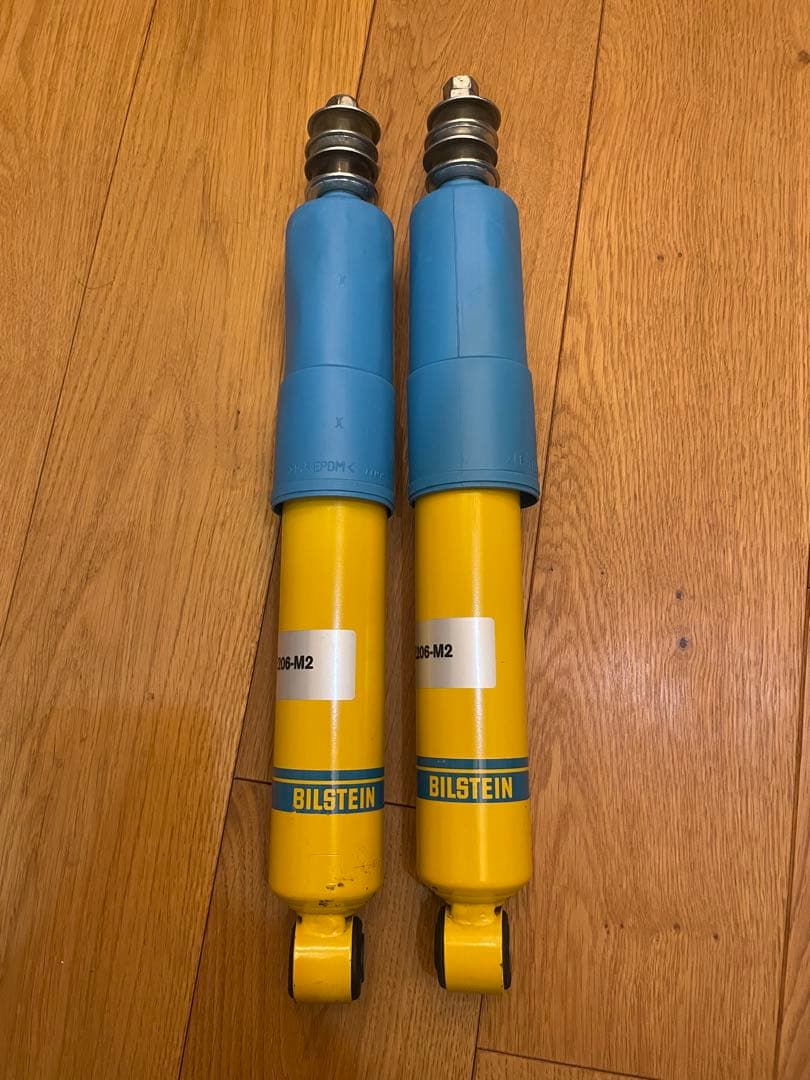 ハイエース ショック ビルシュタイン フロントのみ2本です。美品です