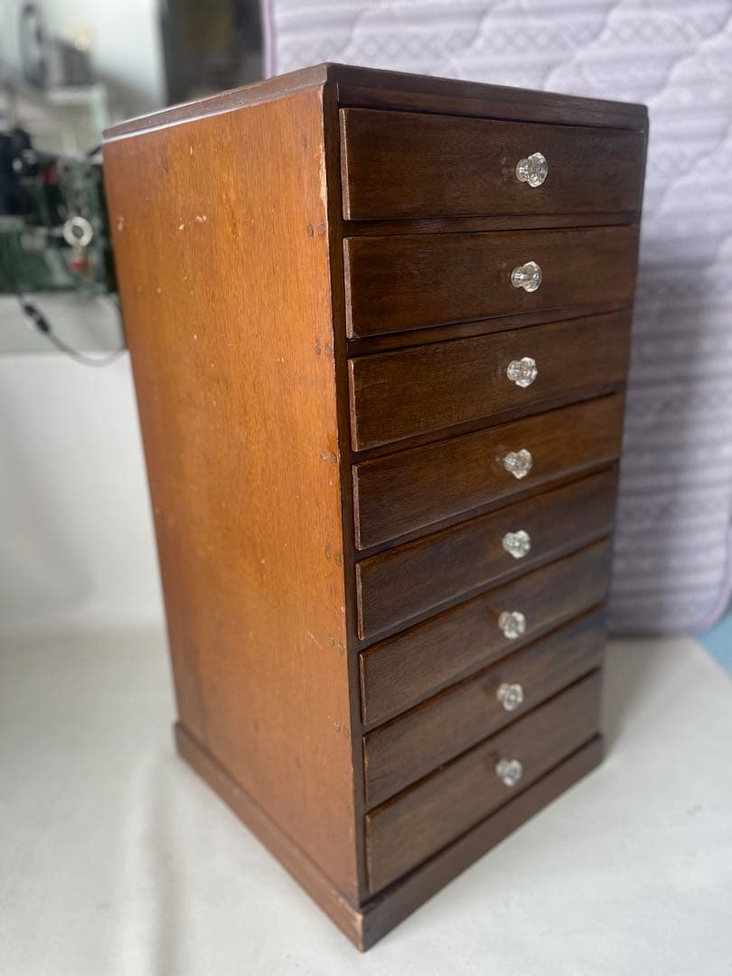 天然木 書類棚 古い ガラス製 摘み 小引き出し 8杯 小ぶり レターケース