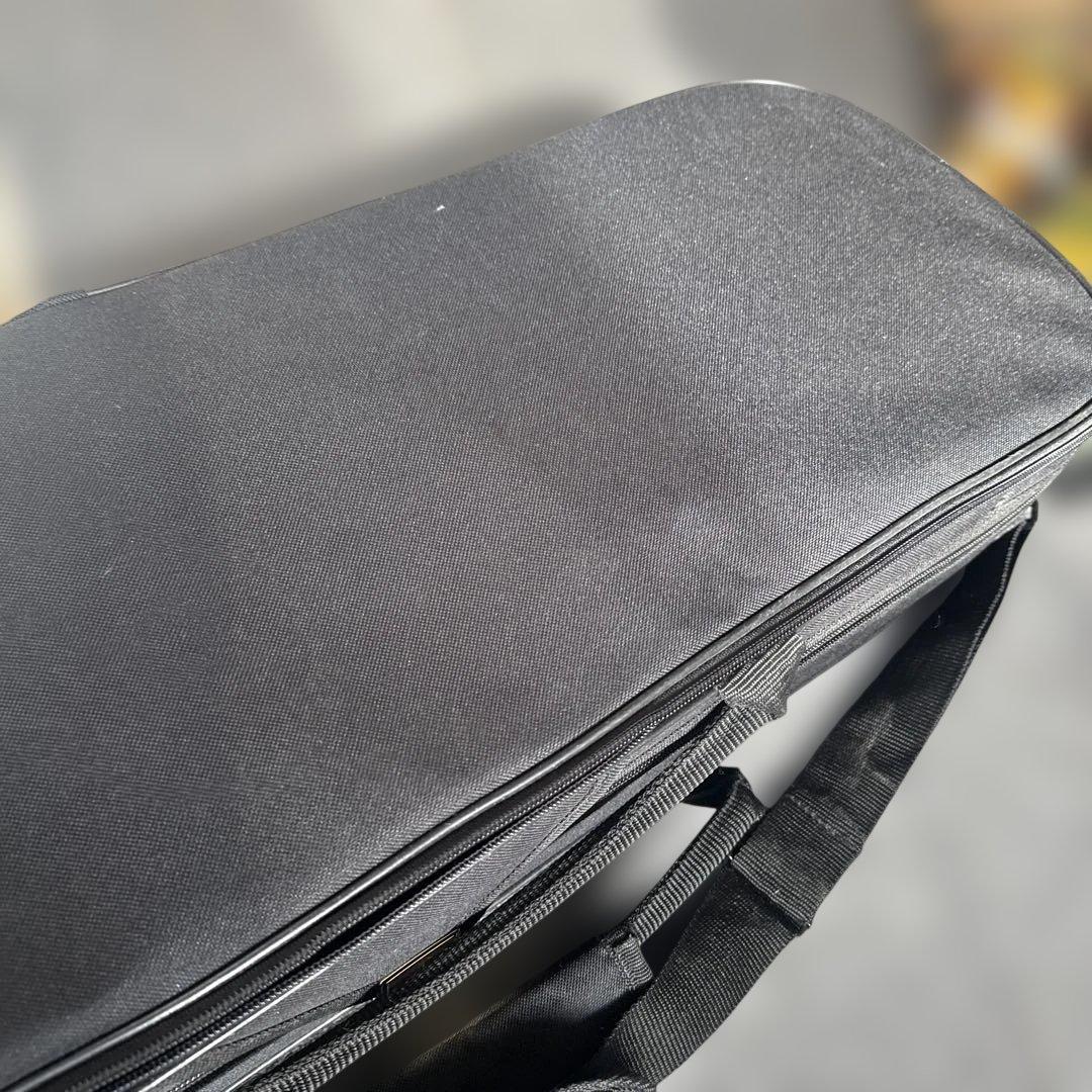 バイオリンケース 黒 ワインレッド内装