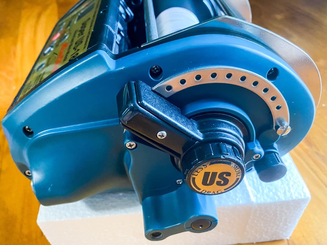 ミヤエポック電動リールSUS-18 24V仕様 中古