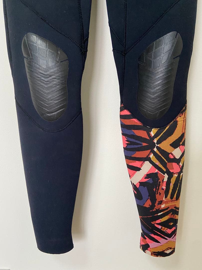 BILLABONG SURFCAPSULE フルスーツ M レディース3×2mm