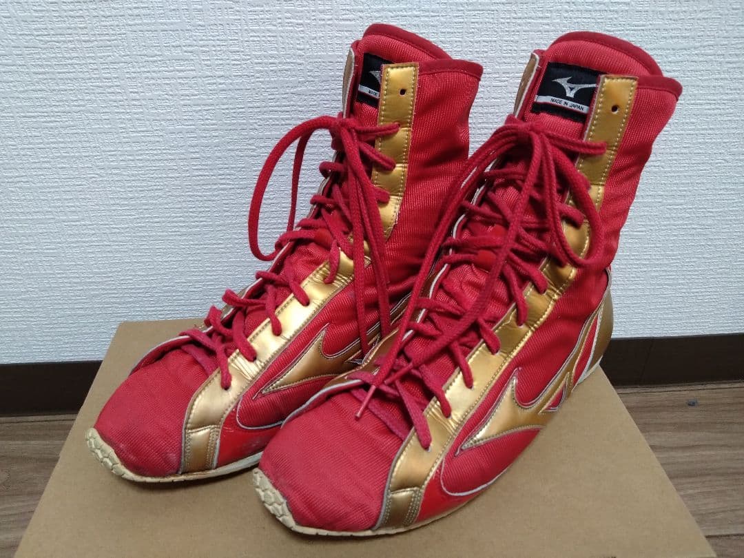 ミズノボクシングシューズ　レッド✕ゴールド