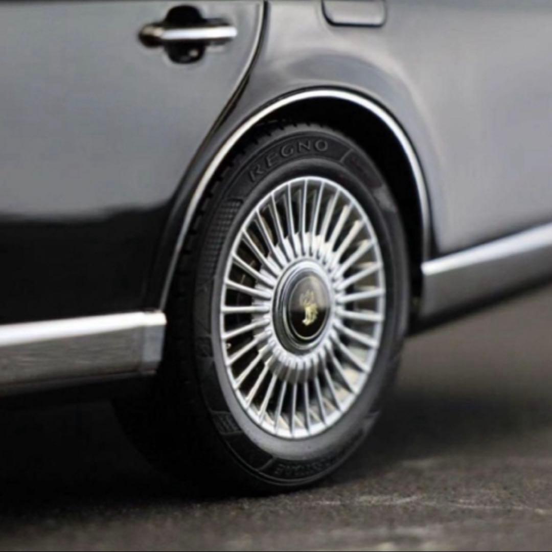 LCD製 1:18 トヨタ センチュリー 合金製フルオープンモデルカー　ブラック