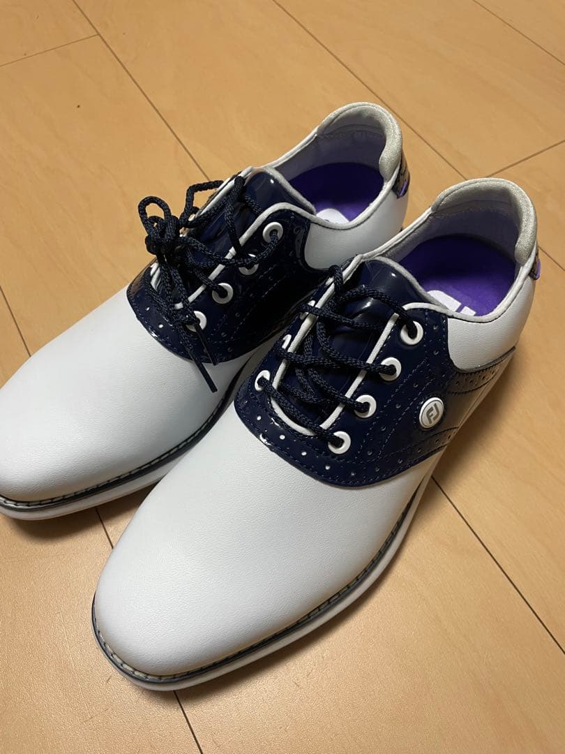新品未使用　FootJoy ゴルフシューズ　ホワイト23センチ
