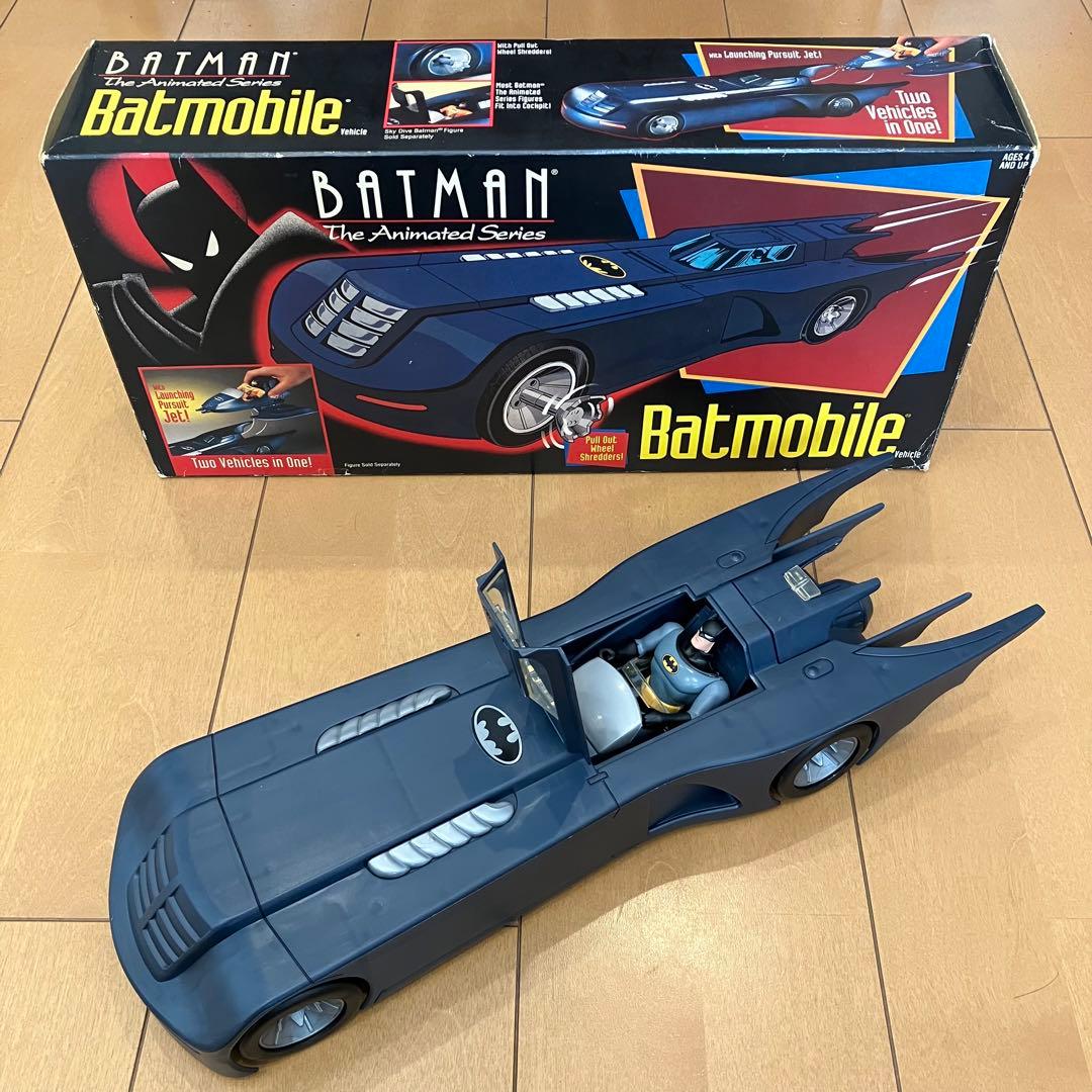 ケナー　フィギュア　バットモービル　コンバットベルトバットマン付き！