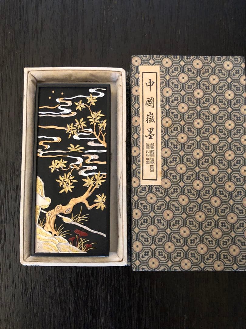 中国 古墨 徽歙老胡開文製 大千春 書道具墨　「大千春 胡開文」176㌘ 大型