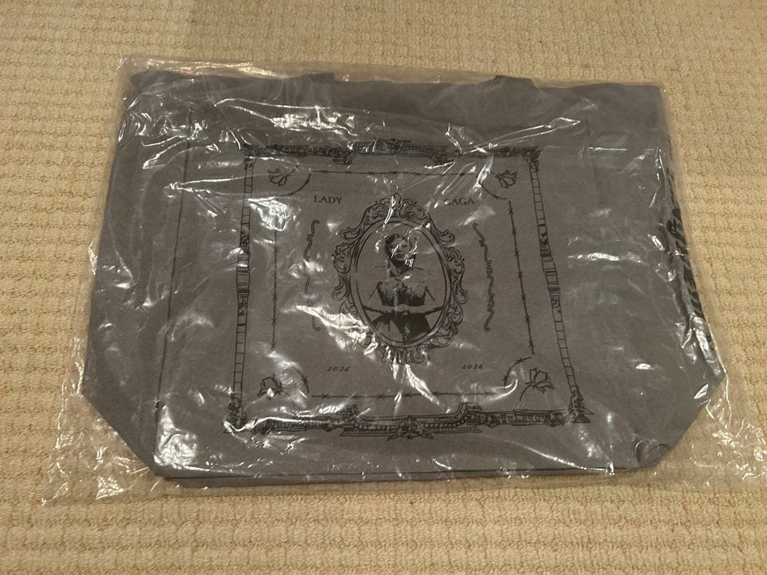 レディーガガ LadyGaga OPERA Mayhem トートバッグ　グレー