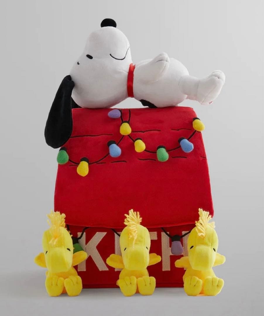 新品 Kith for Peanuts Snoopy Doghouse