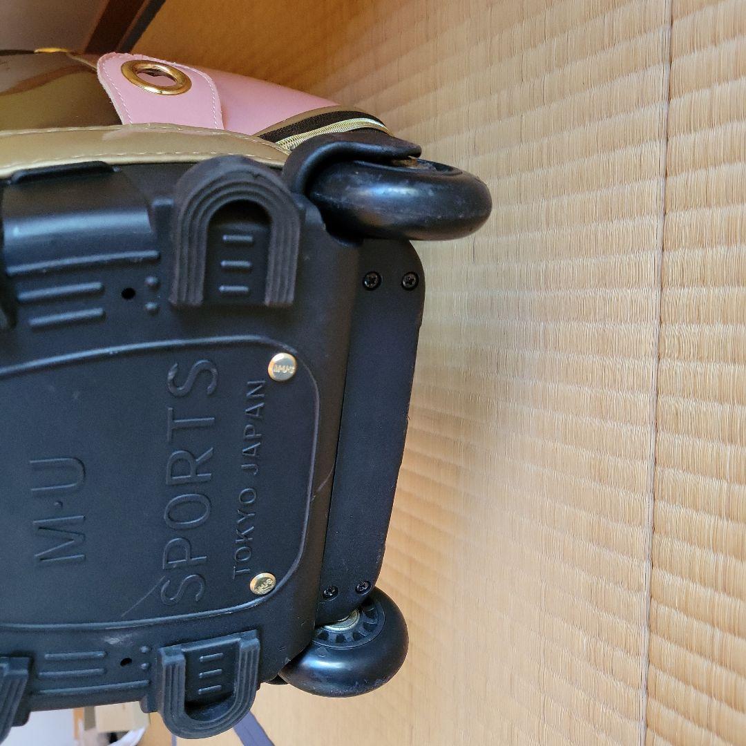 美品 MU SPORTS キャディバッグ キャスター付き レディース