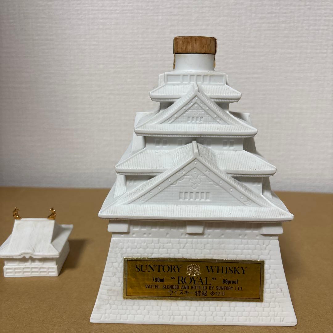 サントリーウイスキーローヤル　大阪城型ボトル　未開栓