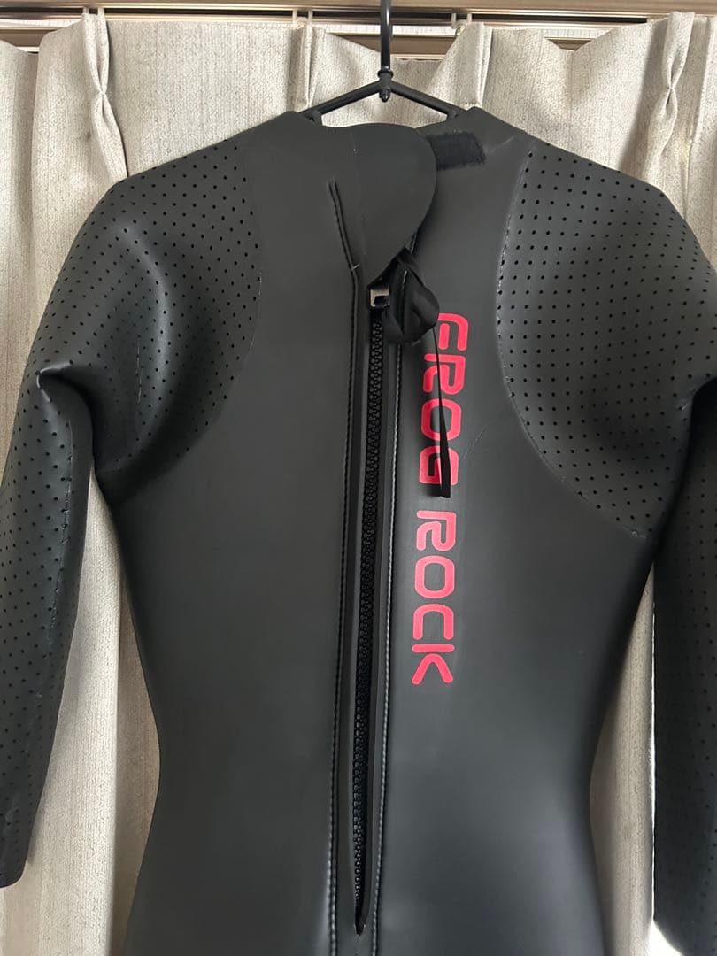 トライアスロンウエットスーツ FROG ROCK