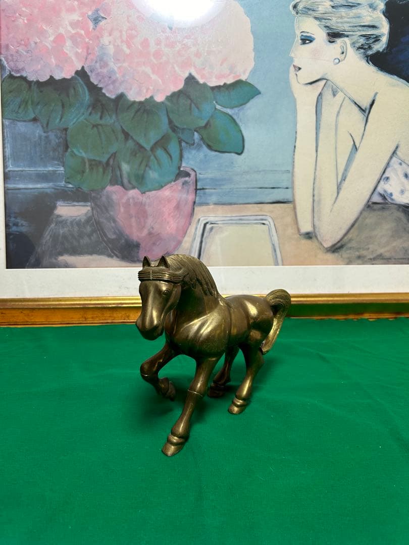 ビンテージ　アンティークの馬の置物