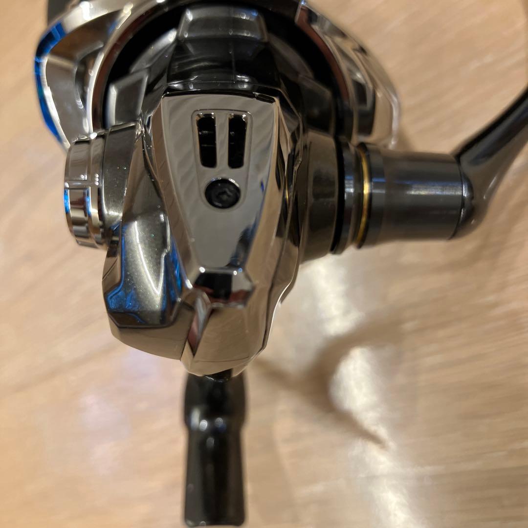 SHIMANO スピニングリール 20ツインパワー 中古