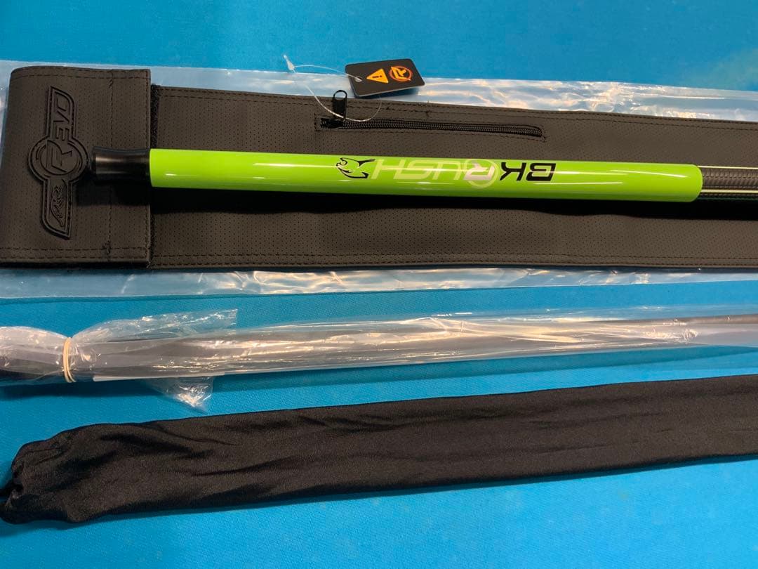 d*7様 Predator BK RUSHネオングリーン　スポーツラップ　プレデ