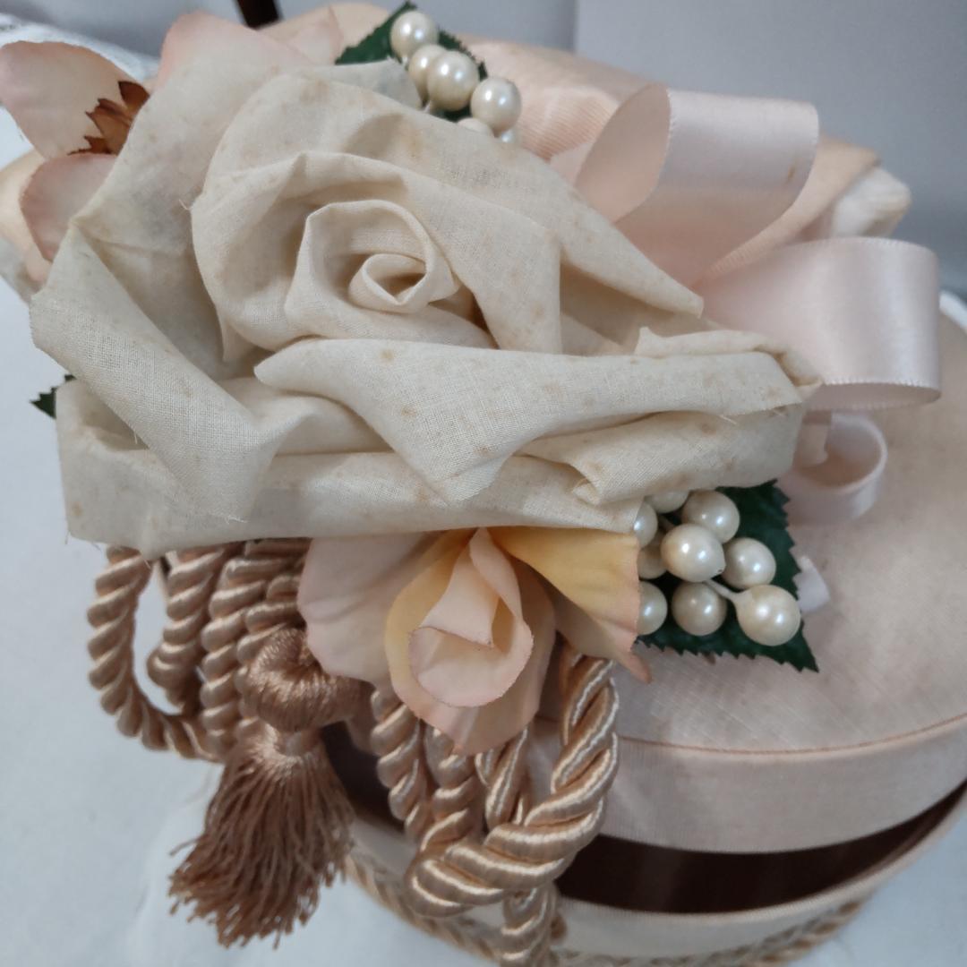 カルトナージュ　人形　ドール　イタリア　アンティーク風　ヴィクトリアン