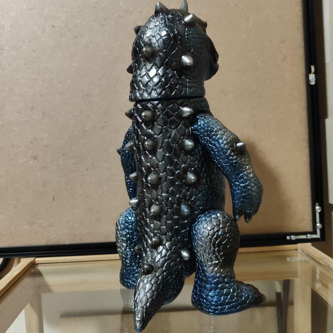 D.B.T.H TOYS 怪獣ニルヴァ　ソフビ