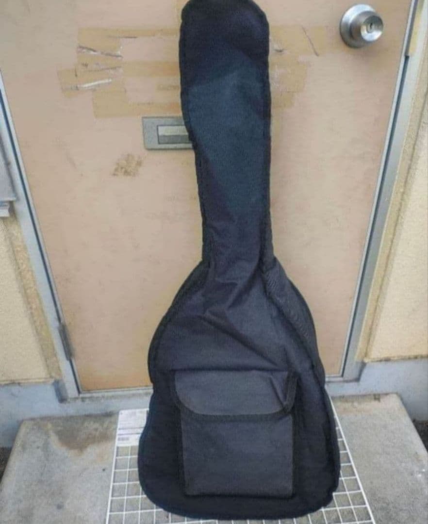 美品 Takamine 100シリーズ BK 型番不明 プリアンプ付きエレアコ