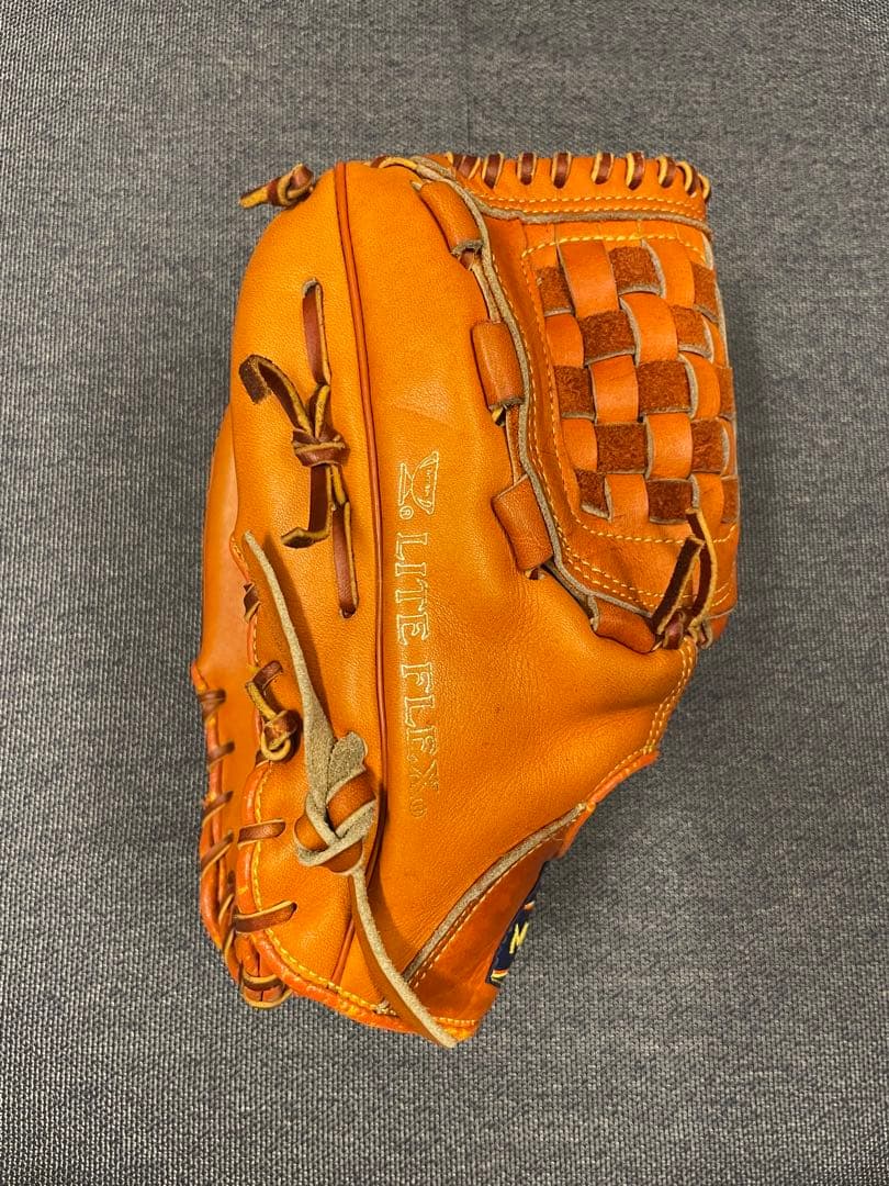 レア！　美津濃　ミズノ　廃盤ラベル　ビンテージ　MIZUNO 野球 軟式グローブ