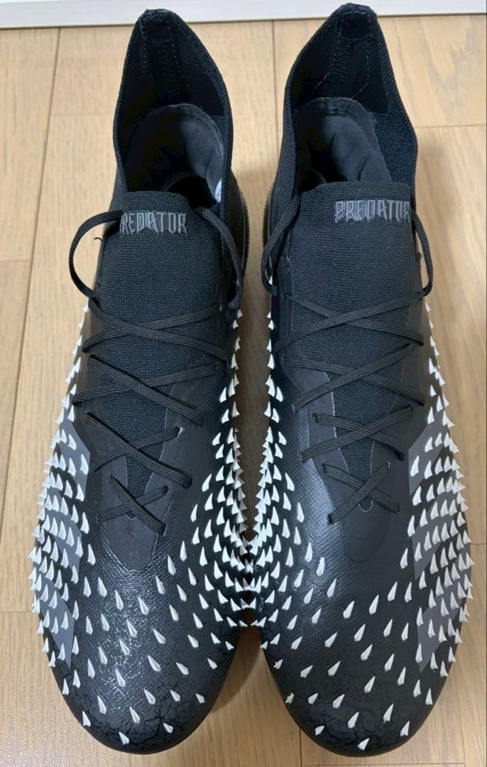 5*多様 【極美品】adidas プレデター フリーク FG FX0211