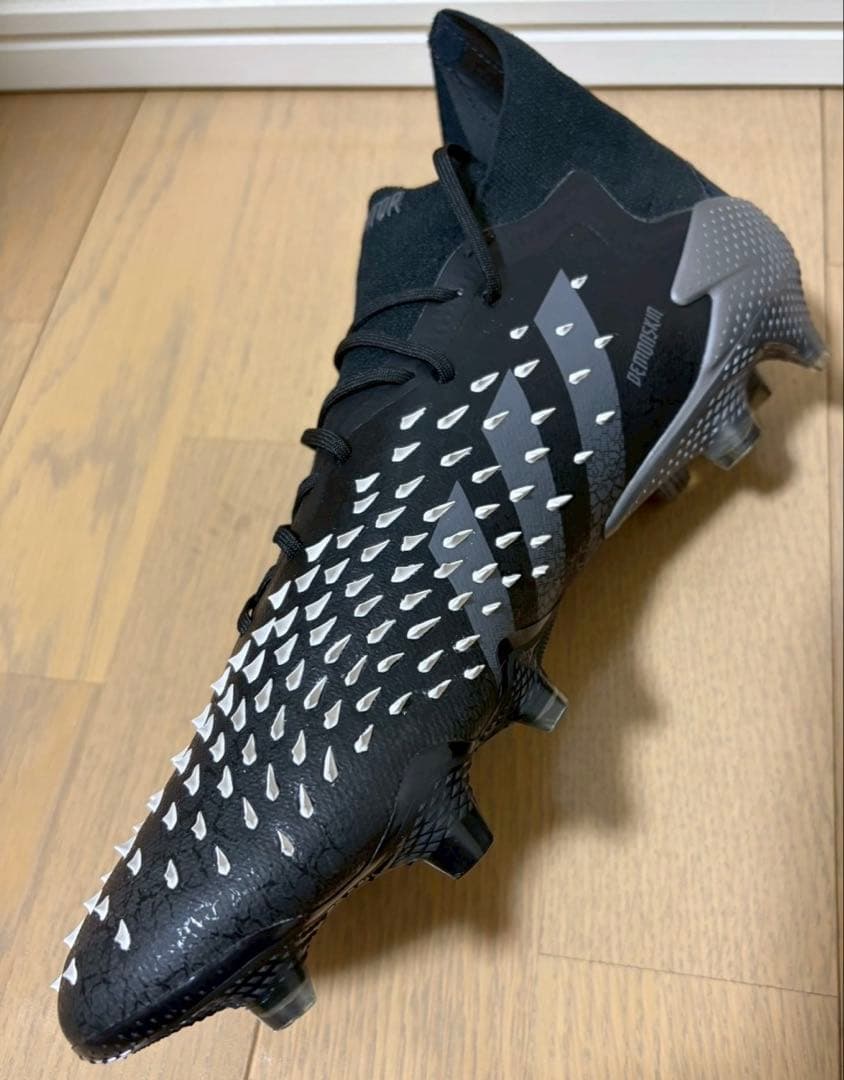5*多様 【極美品】adidas プレデター フリーク FG FX0211