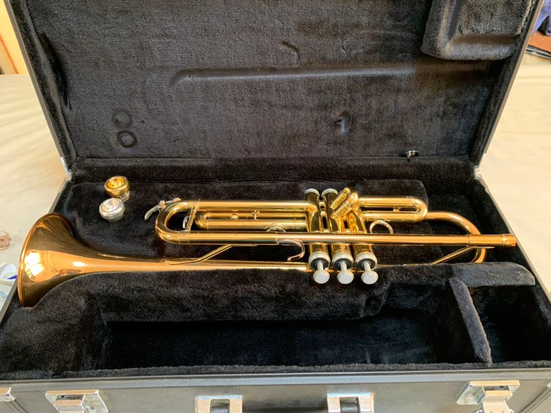 ヤマハ　トランペット　YTR-4335G　マウスピース2本　ミュート2本