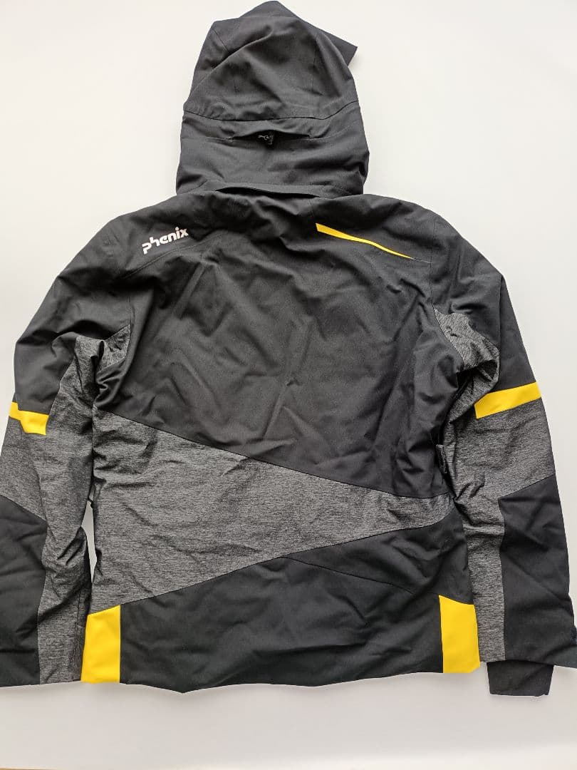 ✨️新品　phenix　46,200円 スキー　スノボウェア　メンズ　上S