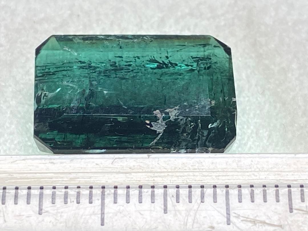 トルマリン　ルース　裸石　13ct