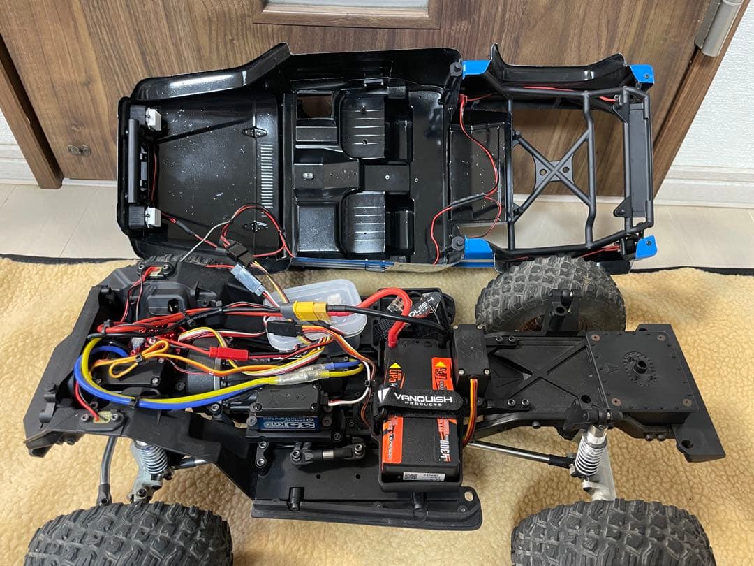 ホビーラジコン vanquish vs4-10