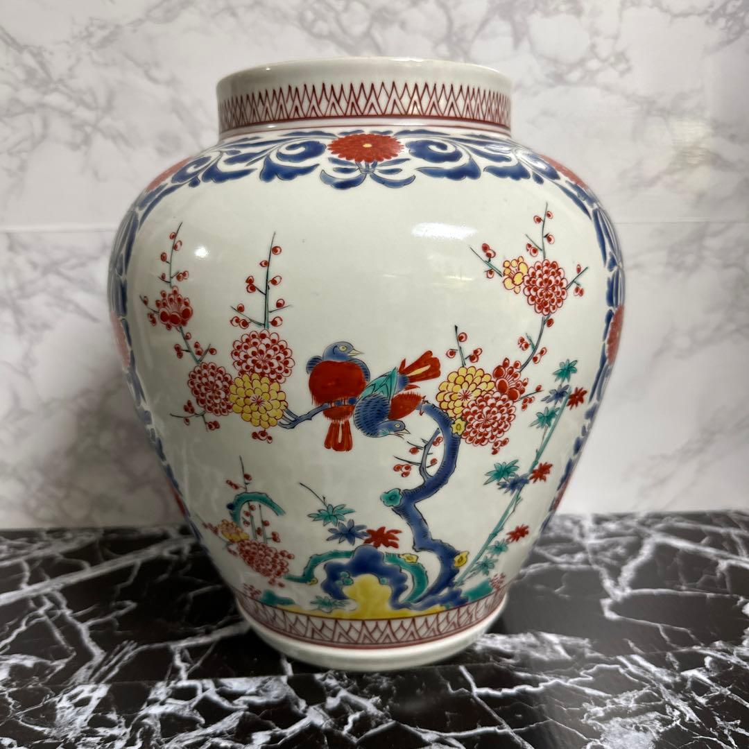 古伊万里、柿右衛門様式、色絵花鳥紋、壺。箱。