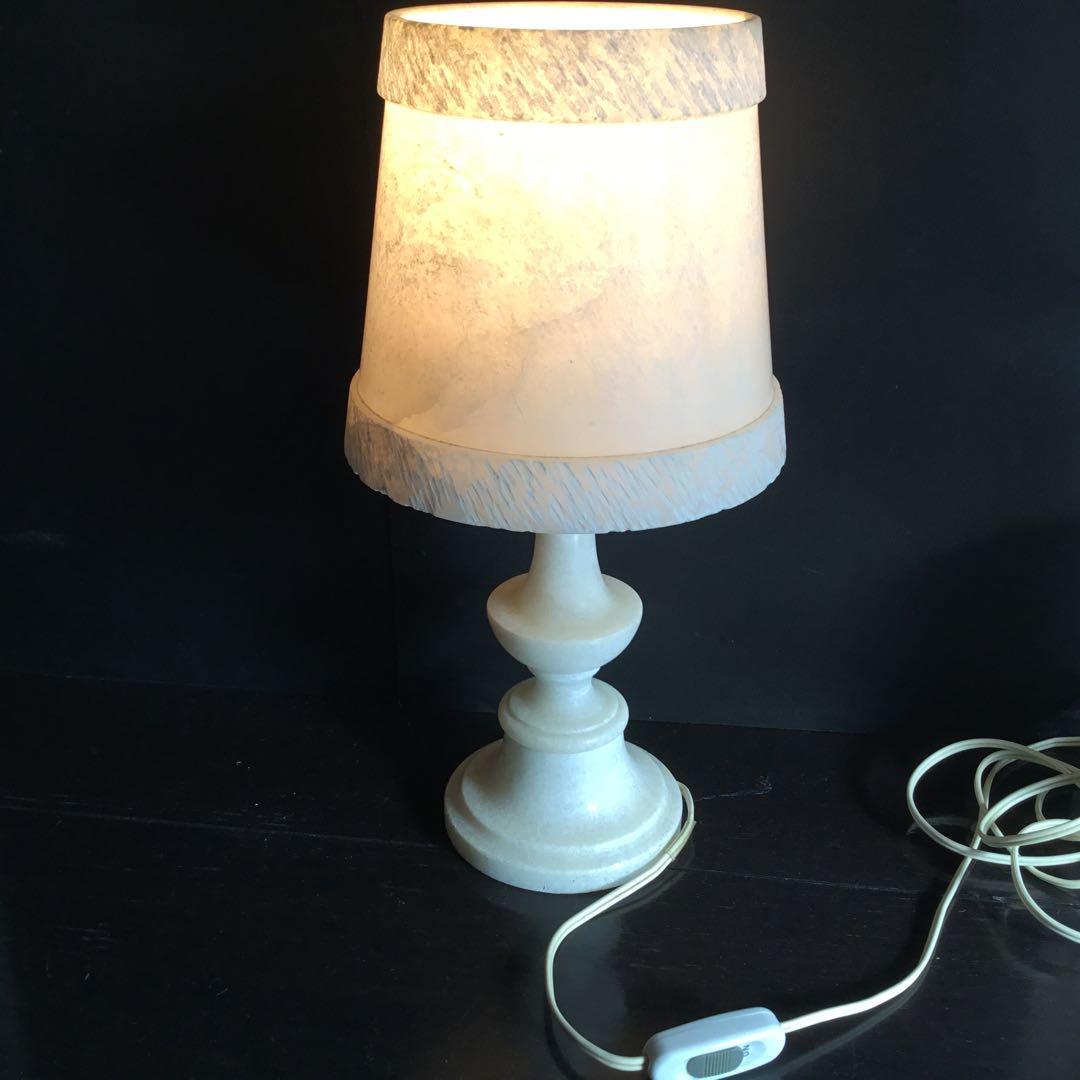 テーブルランプ 重さ:約4.5kg 高さ:約40cm 幅約:20cm