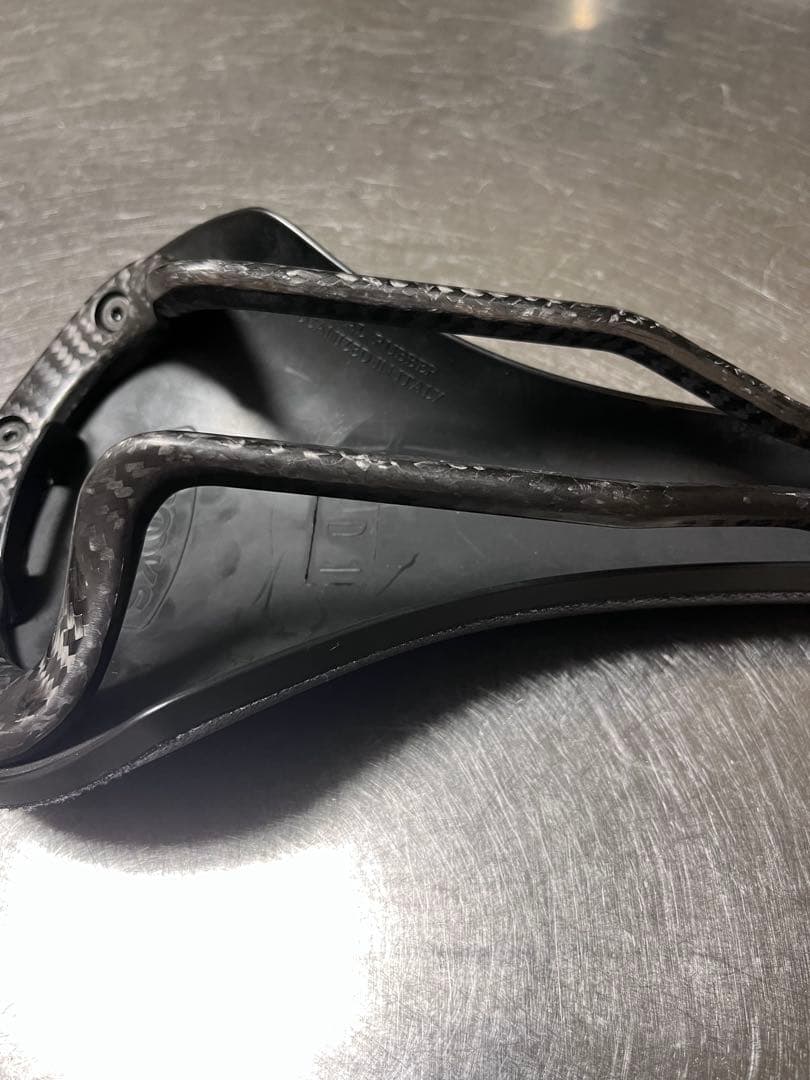 BROOKS CAMBIUM C13ブラック カーボンサドル 145mm