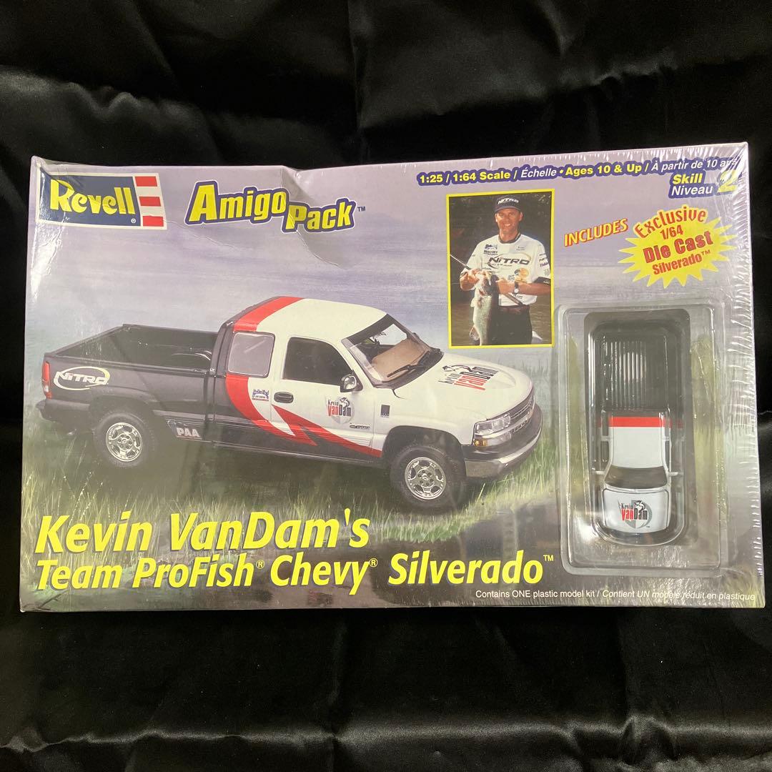 Kevin VanDam’s Chevy Silverado レベル　AMIGO