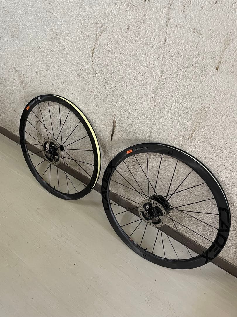CADEX 42•36 tubeless ホイール